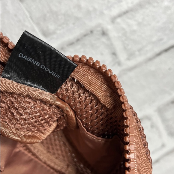NWOT Dagne Dover Mara phone sling crossbody - Picture 7 of 7